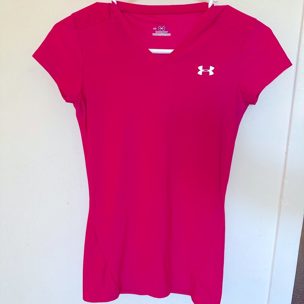 Hot pink Underarmour workout shirt